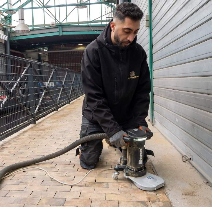 Ponçage parquet sans poussière Île-de-France
